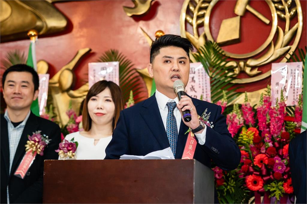 快新聞/綠新北議會黨團幹部交接 蘇巧慧同台林右昌喊:共同讓新北更好