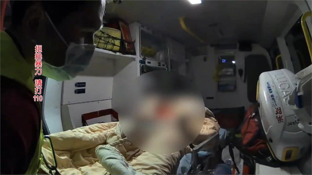駭人情殺! 女遭男友割頸衝超商求救 男自戕昏迷