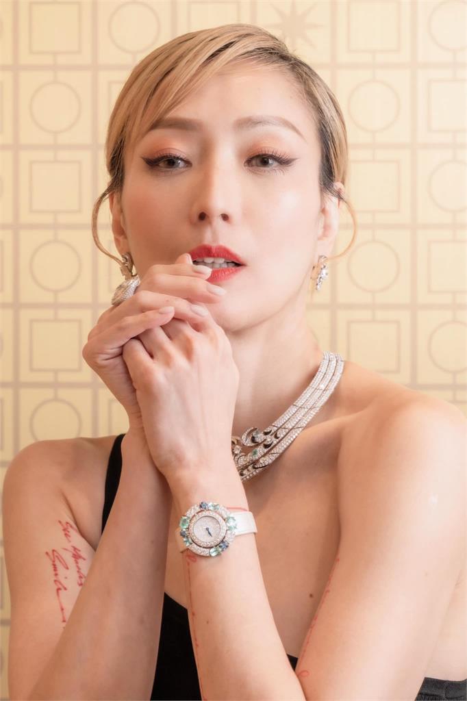 許志安「激吻小三」毀事業嘆:一輩子傷疤!鄭秀文發文藏玄機:是祝福
