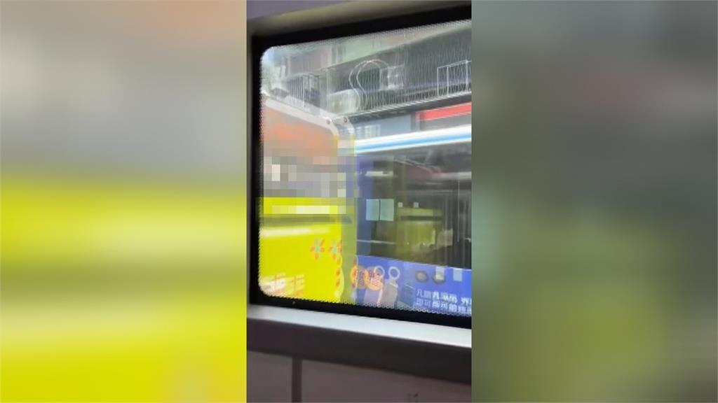 客運駕駛鬧行車糾紛 公車司機併排下車互嗆 市府開罰