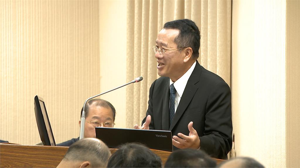 遼寧艦由南往北通過台海 顧立雄:動向國軍密切掌握