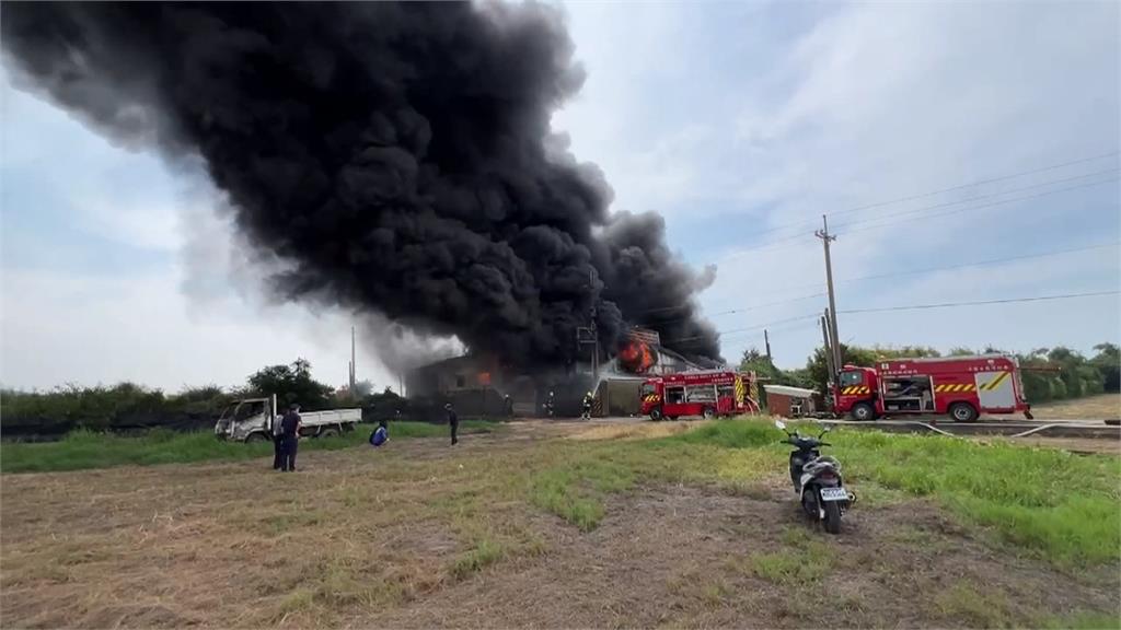 苗栗鐵皮倉庫大火無人傷亡　彰化民宅火警、１人身亡
