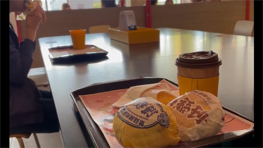 新年開運儀式掀熱潮 麥當勞"滿福堡喜氣新裝"福氣吃下肚
