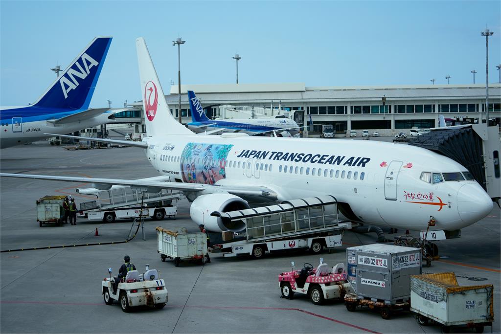 旅日注意! 東京計程車漲約一成 4/24起飛機上「禁用行動電源」
