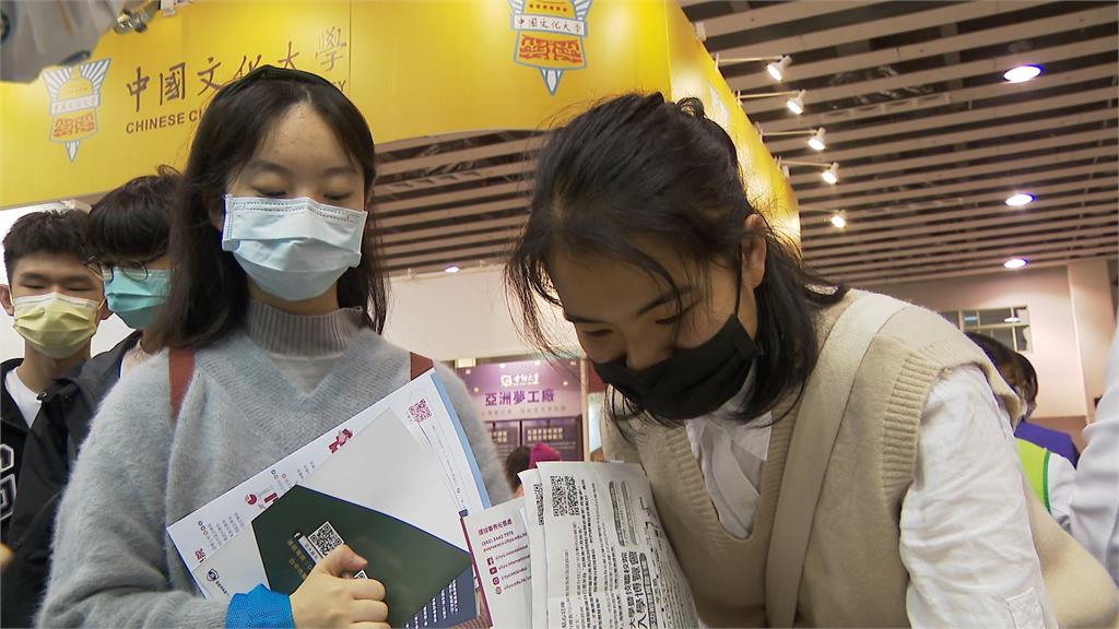 亞州大學大學博覽會拚招生 5科系增額招生共190人