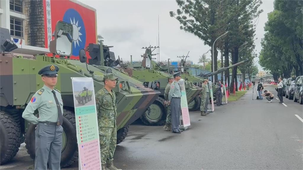 陸軍官校102週年校慶! M1A2T.海馬士首度高雄亮相