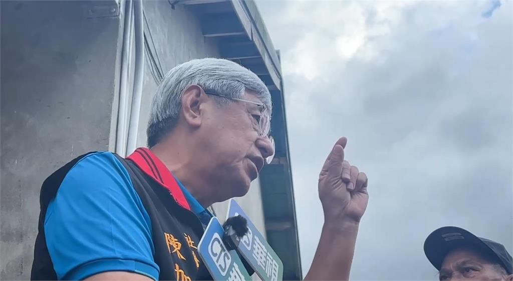 快新聞/徐榛蔚踹共!花蓮光復西富村未受災「每戶爽領5萬」 3村長率民眾抗議
