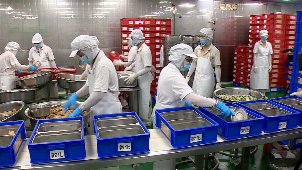免費的最貴! 政府請吃午餐 孩子"水果.牛奶"被犧牲