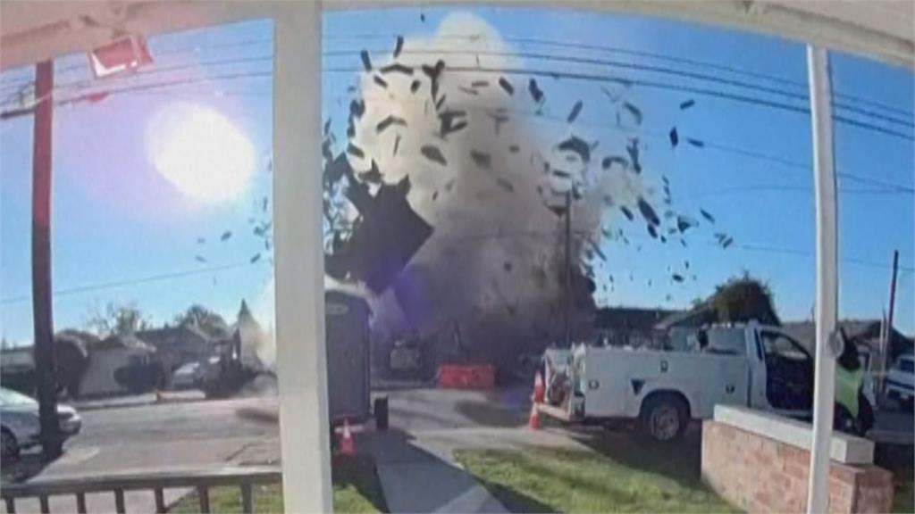 美國加州灣區氣爆! 屋頂牆壁被炸飛起火 釀至少6人傷