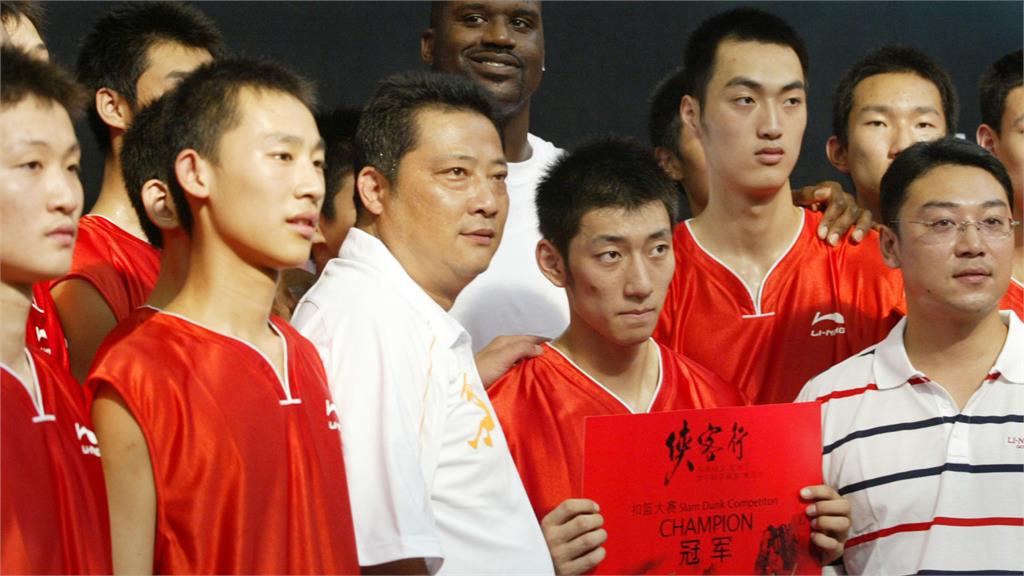 籃球／怕玻璃心碎滿地？中國CBA「奇葩新規定」遭酸爆：輸球教練不得受訪