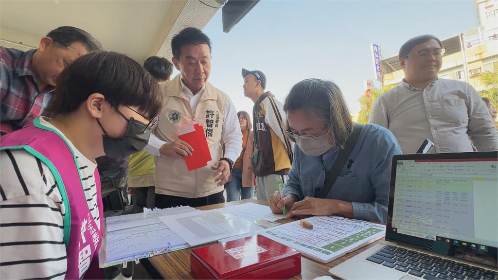 許智傑響應大罷免藍委　鳳山成立首個「全國罷免連署站」