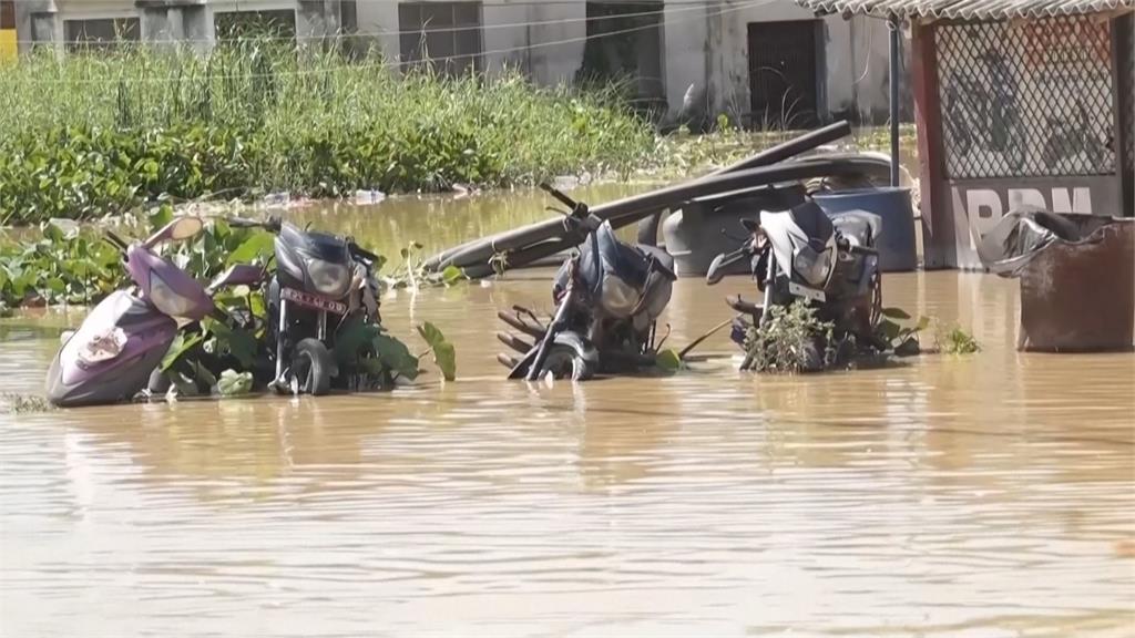 印度大吉嶺土石流　　尼泊爾山崩水災　總計超過70死