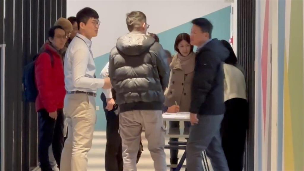 長榮機師釀罷工今首協商 旅行公會:預告期應提前至一個月