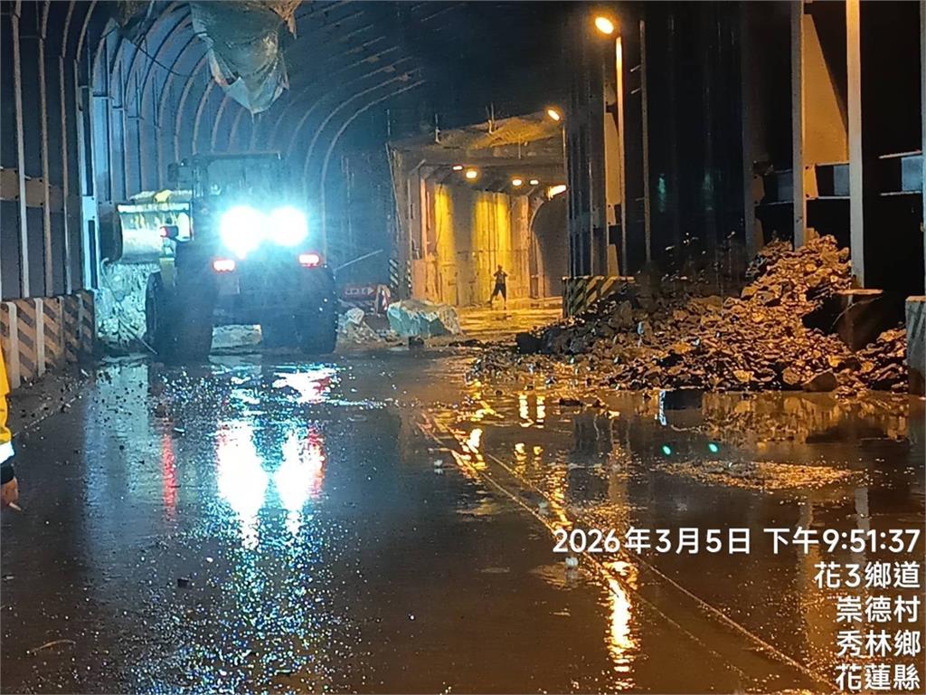 快新聞／驚悚畫面曝光！巨石掉落貫穿台9線隧道　蘇花公路一度封路