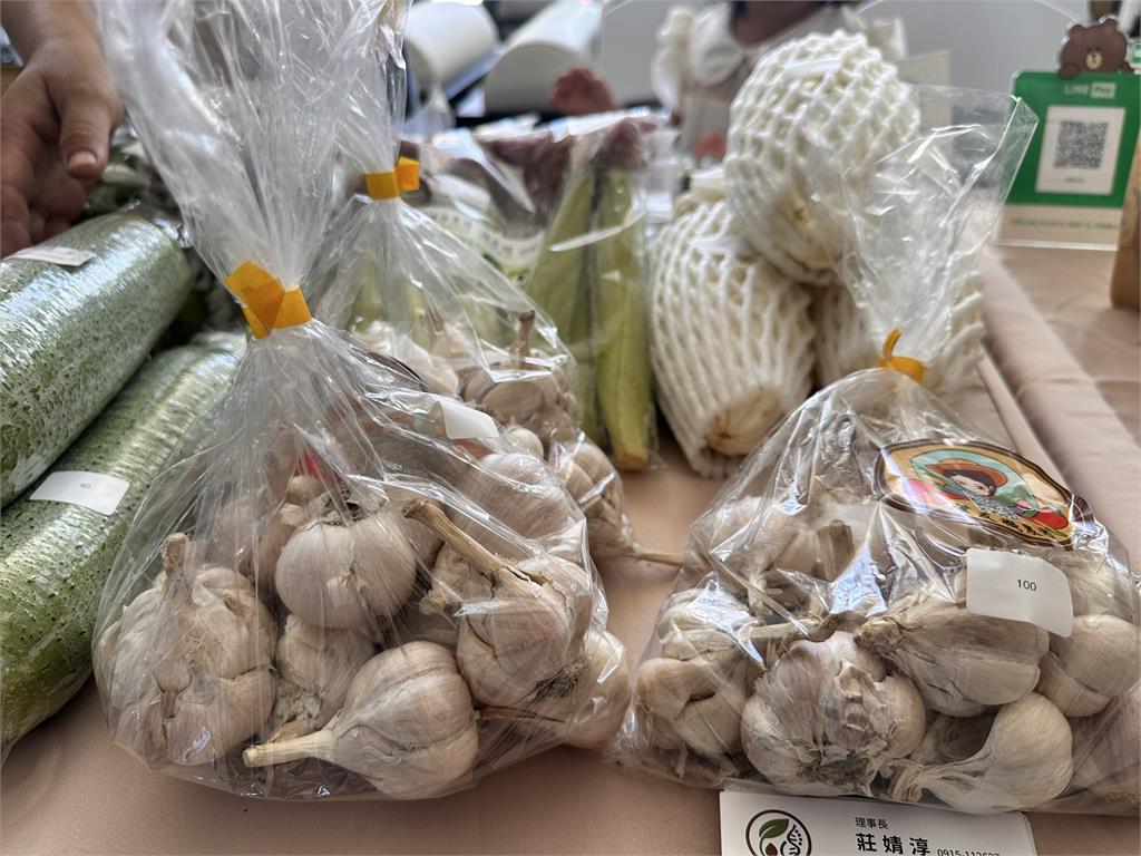 張麗善當網紅 與劉至翰.梁佑南直播帶貨賣