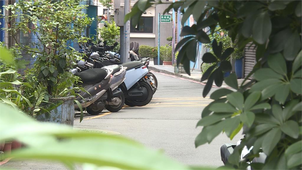 買完菜遇飛車賊! 嫌犯搶脖上「金項鍊」騎贓車往北市逃逸