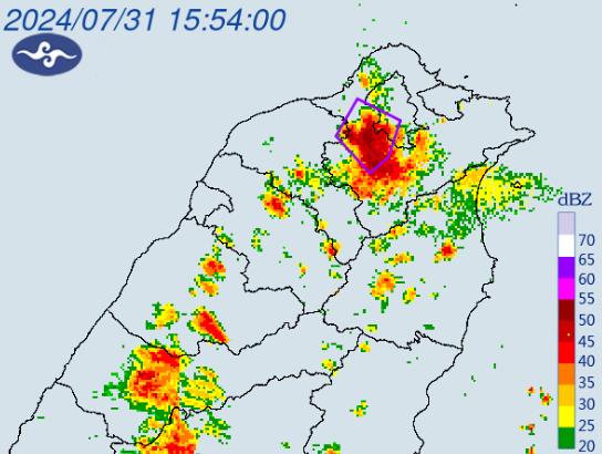 快新聞／「3直轄市21行政區」發布大雷雨訊息！　慎防劇烈降雨+雷擊