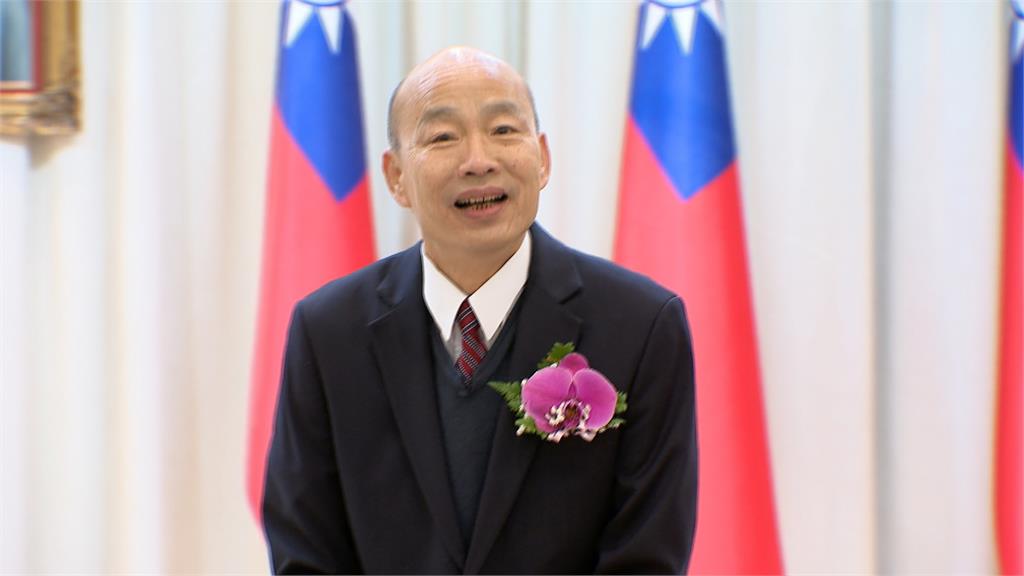 李貞秀國籍爭議多　黃國昌幕僚掃街遭民眾怒嗆