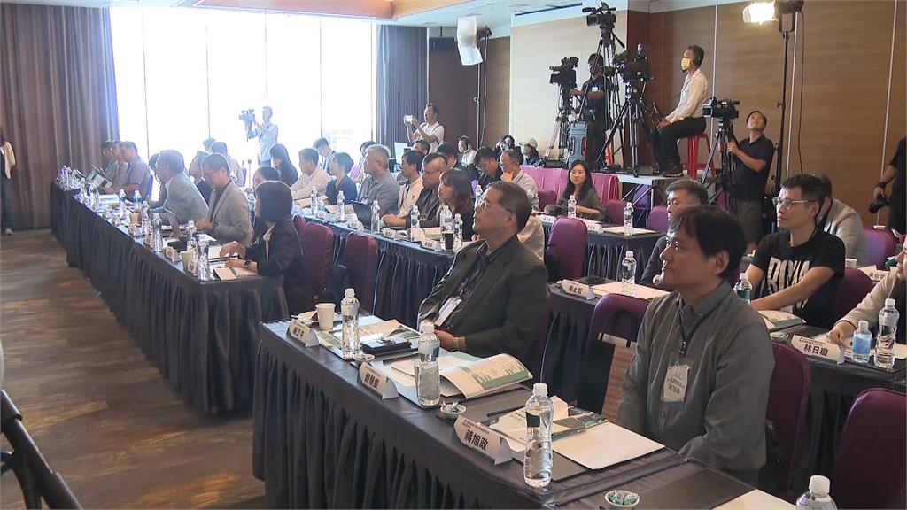 聚焦人工智慧與媒體素養 第一屆新媒體時代高峰論壇登場