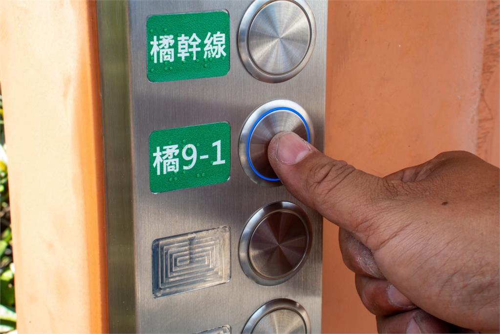 大台南公車再升級 全國首創APP、QRcode、實體按鈕智慧等車