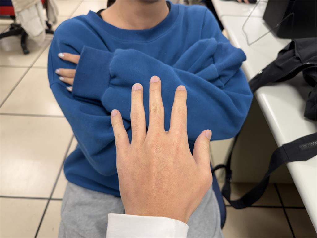 KTV色鬼尾隨醉女回家「撲床襲胸」!想硬上「摸下身1物」竟哀嘆:很可惜