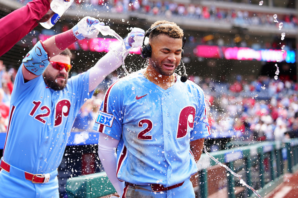 MLB(影)／費城人一天兩場再見勝！雙重賽連K巨人　22年來大聯盟首見