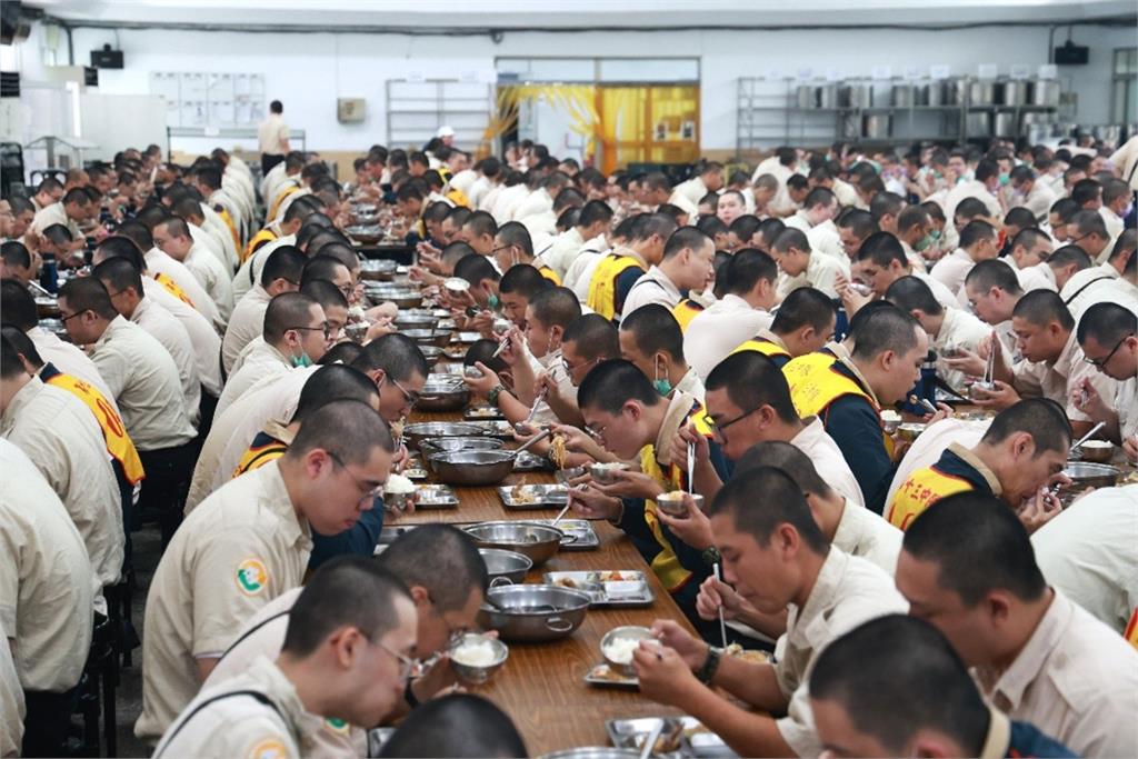 快新聞／全國役男有福了！「這1類兵役」團膳費大升級　本島地區調幅最高