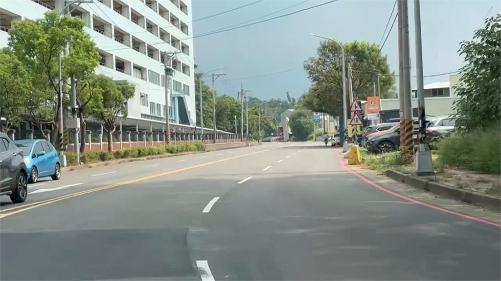 危險!男違闖雙黃線險遭撞 張涵雅:他突冒出.幸及時煞車