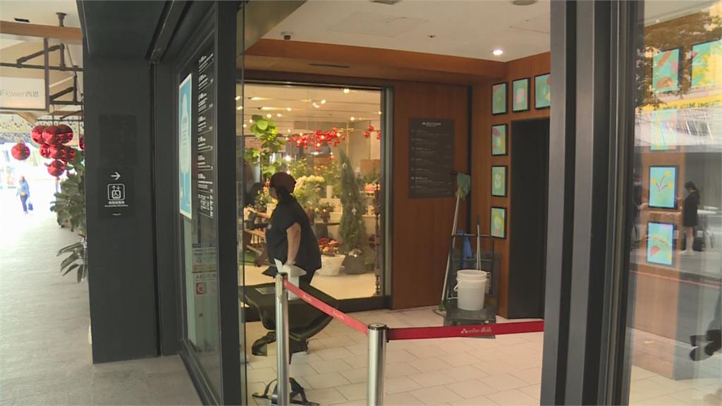 快新聞／張文洗血釀4死！誠品南西店外花束哀悼　一卡片喊「我會好好活下去」