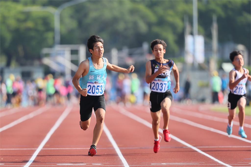 全小運女子鉛球楊棠羽 打破11年大會紀錄一口氣推進70公分 穀保家商棒球隊王貞治