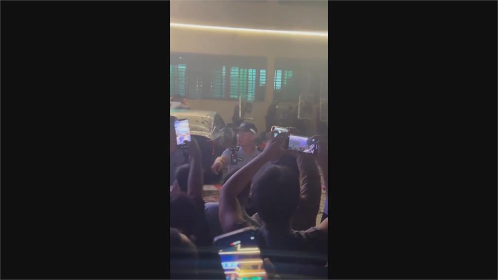 中國海南自治縣爆大規模抗爭 警方一度鳴槍警告