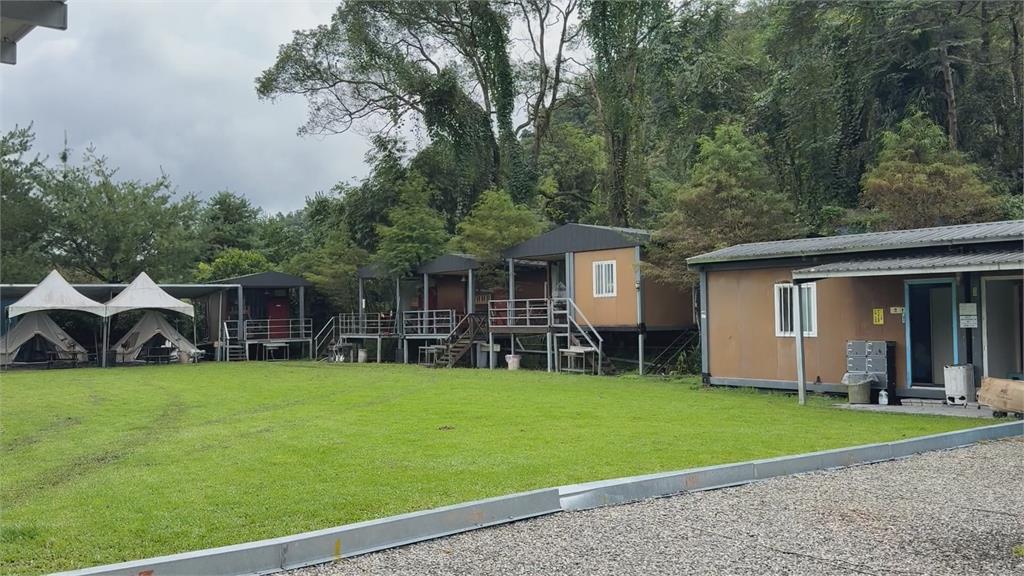 南投集集露營區民宿　1晚4千元住到「發霉房」螞蟻爬上床