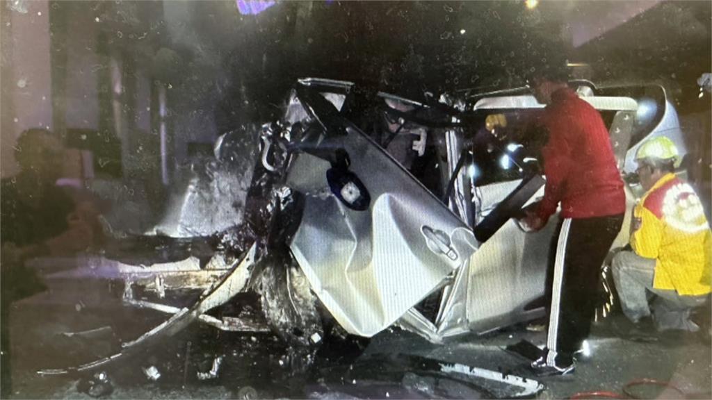20歲酒駕撞圍牆1死3傷 車燈噴飛到40公尺外