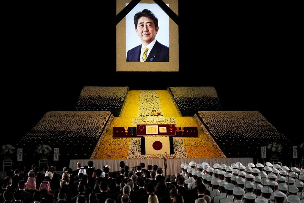 日警維安怎麼了?安倍國葬「遺失4把裝填實彈警槍」花4小時終找回