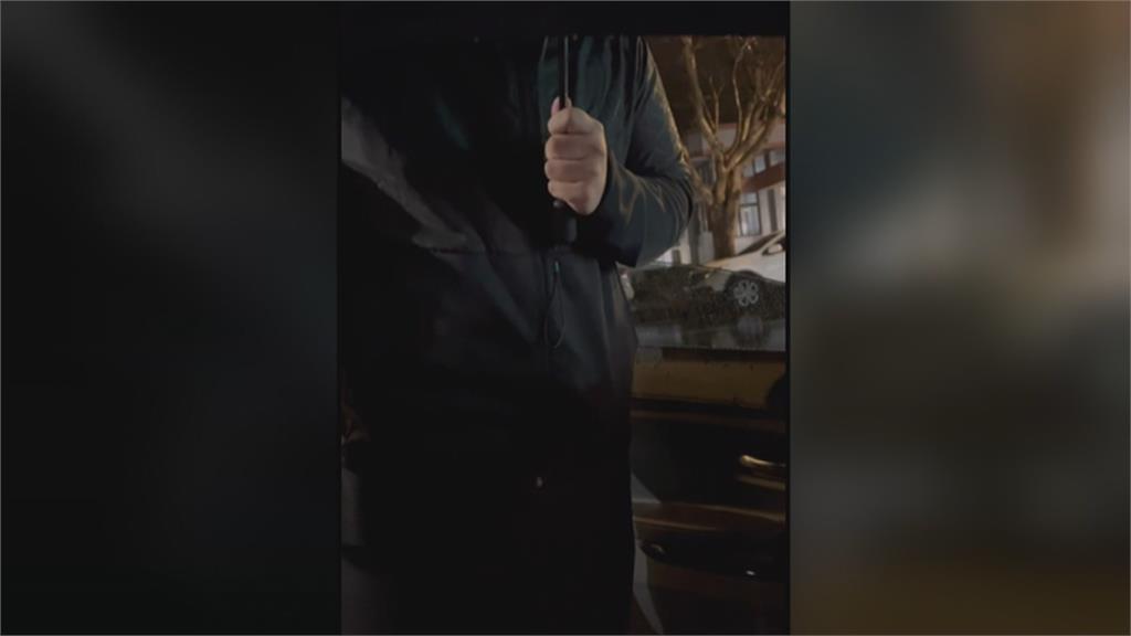 假警察真搶劫!強行開車門 50萬現金及車子被搶走