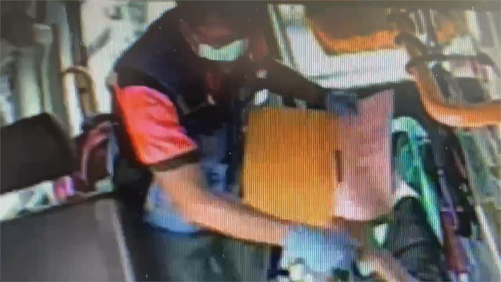 濫用資療資源?翁年搭53次救護車 台南消防局開出收費單了