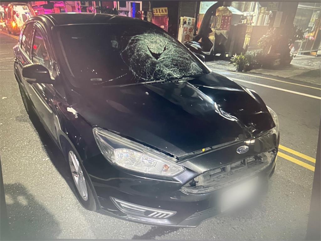 老翁出門晨運遭車高速撞擊彈飛摔地　送醫搶救不治