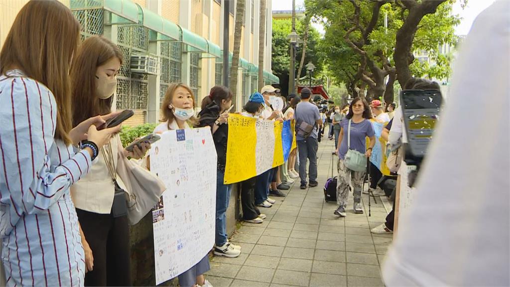 快新聞／柯文哲二審今開首庭！高院先戰政治獻金案 　現場畫面直擊