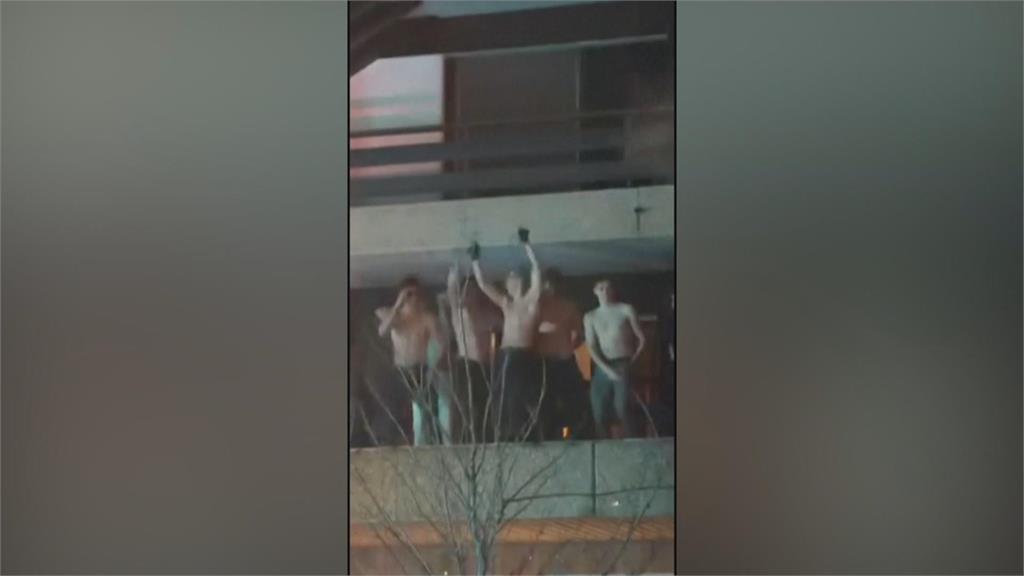 瑞士跨年派對奪命大火「數十死逾百傷」 荷蘭馮德爾教堂竄火舌