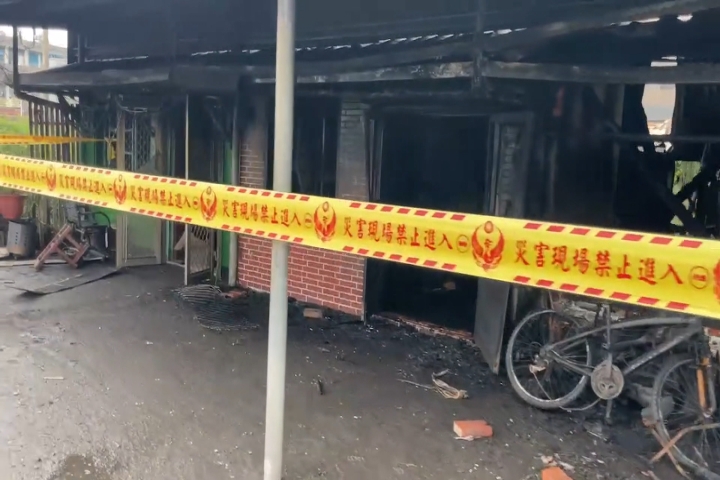 橘紅火焰狂竄！宜蘭五結凌晨民宅大火　民眾有的臭醒　有的嚇醒　幸無人傷亡