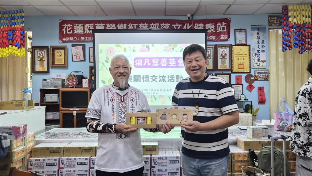 長者點歌喊「唱到晚上」！浪凡攜直播主嗨翻花蓮部落