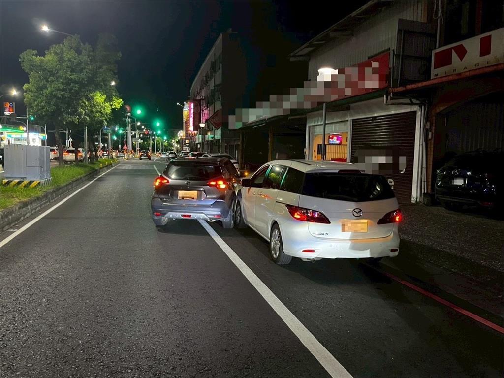 快新聞／宜蘭2車搶停車格釀車禍　畫面曝光了