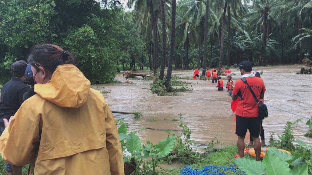 圓規挾豪雨襲菲律賓　水患土石流已釀9死