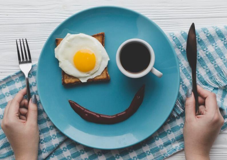 「早餐早點吃」可降糖尿病風險！醫：超過「這時間用餐」罹患率激增59%
