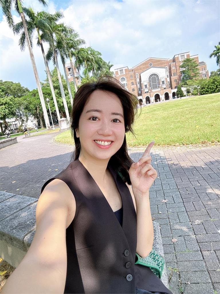 鄭村棋喊「主張統一」！戴瑋姍嗆爆「那你把護照都改中國」他崩潰爆出1句