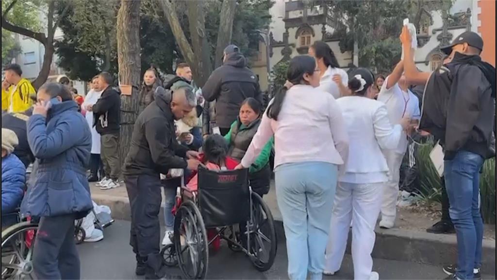 墨西哥南部6.5地震! 墨國總統晨間記者會被迫中斷