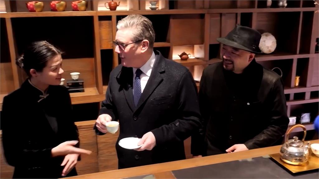 施凱爾訪中參觀上海豫園　川普警告英、加「跟中國做生意危險」