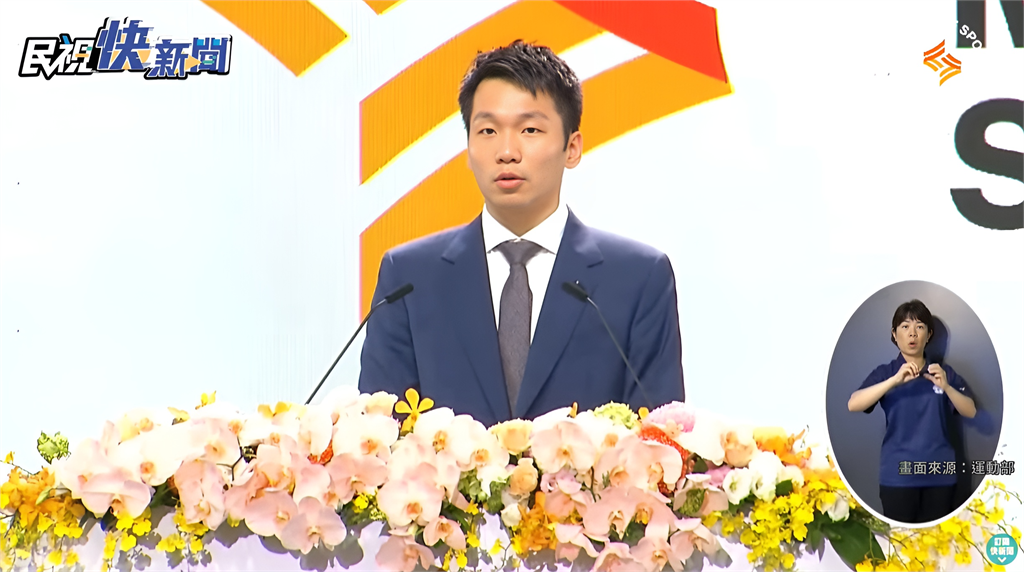 運動部(影)/林郁婷現身力挺李洋!台灣拳后送新科部長特殊「小英雄」銅像