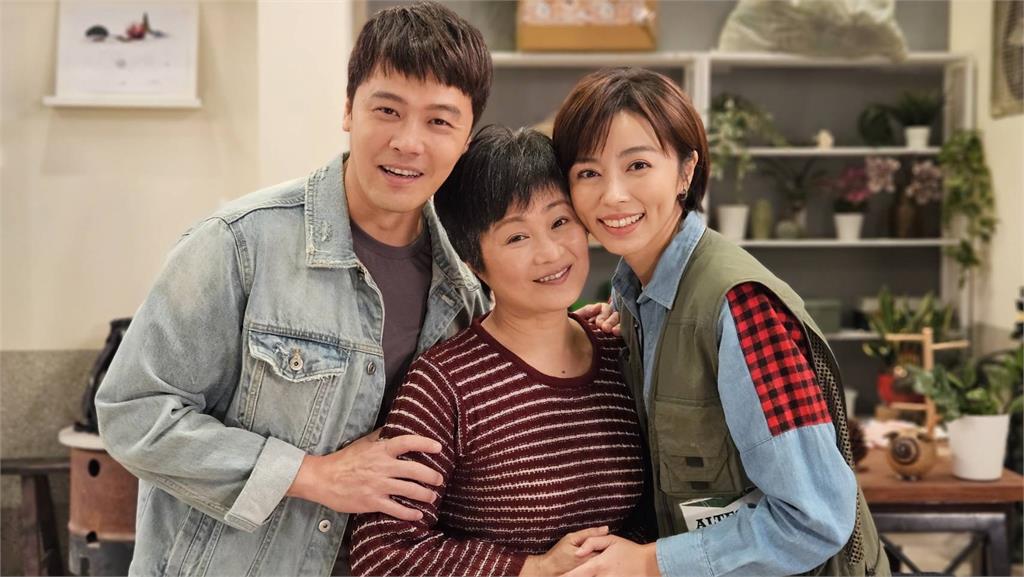 林小樓驚喜客串《愛的榮耀》 !靠「桃太郎」跟大家打成一片