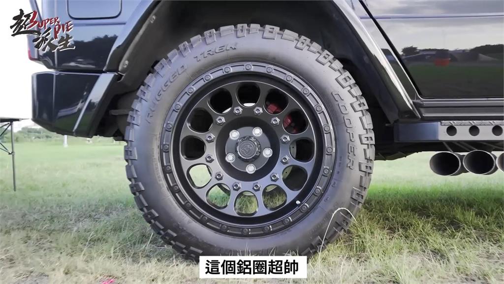 帥氣度爆表!他改裝賓士成黑化軍事款 網紅讚:展現出車主個性